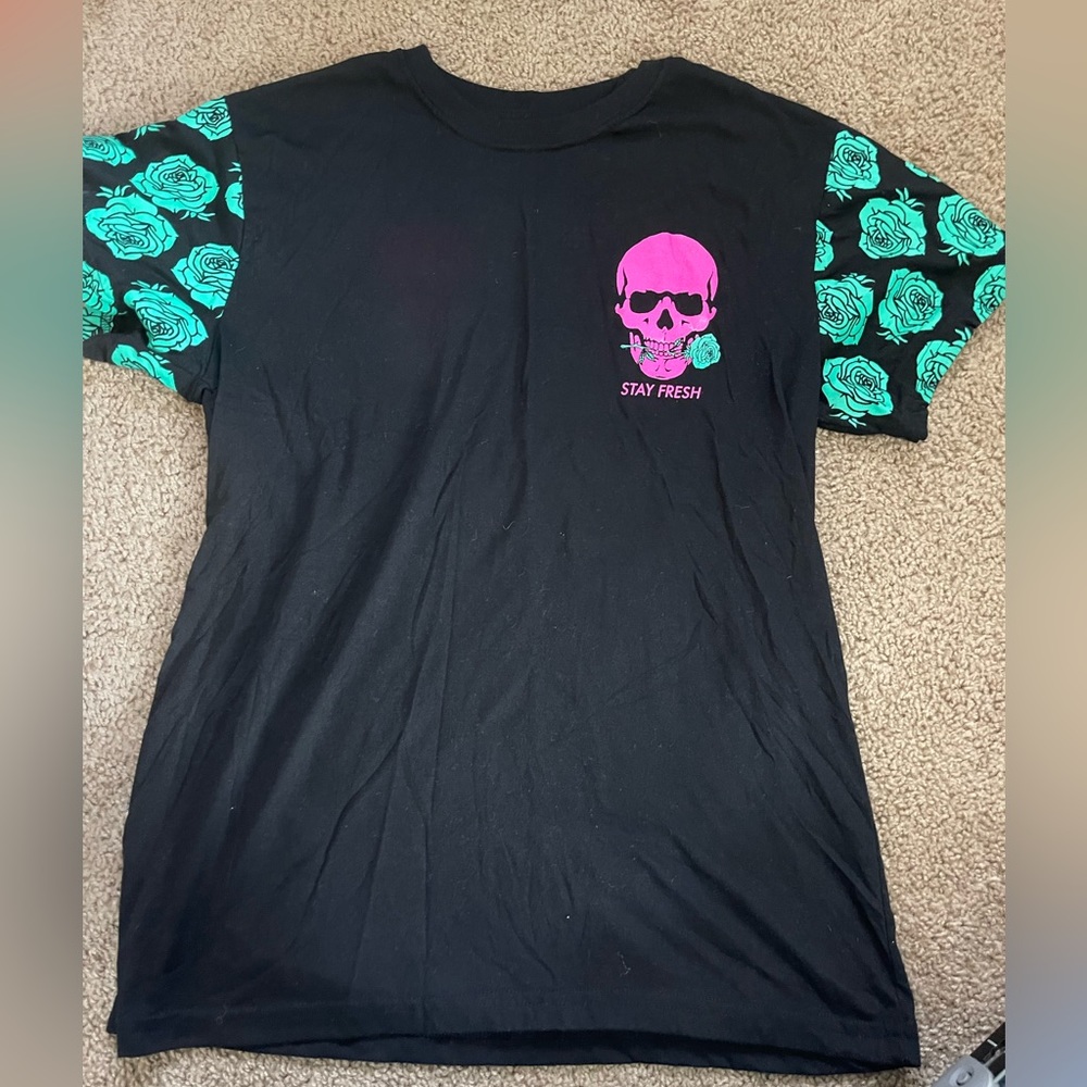Skull tee